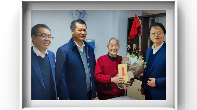 甘肅工程咨詢集團(tuán)黨委開(kāi)展春節(jié)“送溫暖”慰問(wèn)活動(dòng)