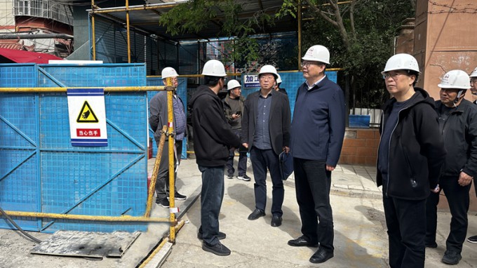 陳一夫到項(xiàng)目現(xiàn)場督導(dǎo)節(jié)前安全生產(chǎn)工作