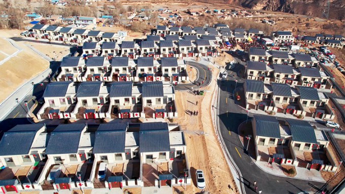 災(zāi)后重建暖冬日 | 群眾搬進(jìn)了我們?cè)O(shè)計(jì)的“蘭派民居”